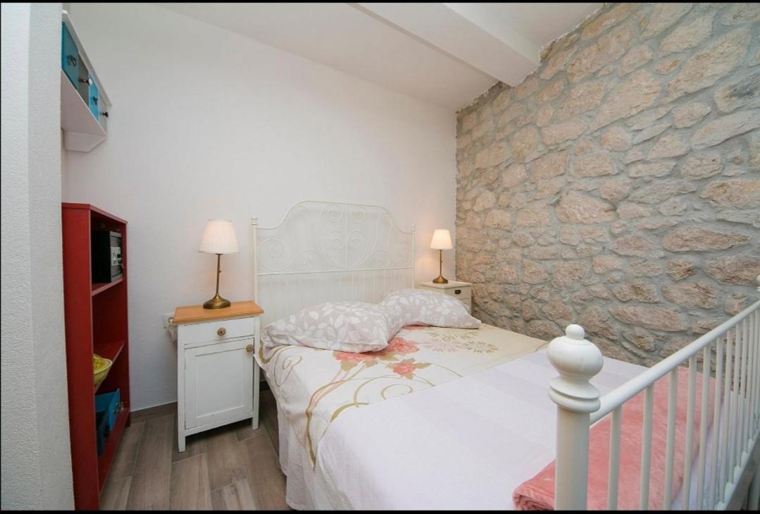Appartement Mala Cele à Podgora Extérieur photo