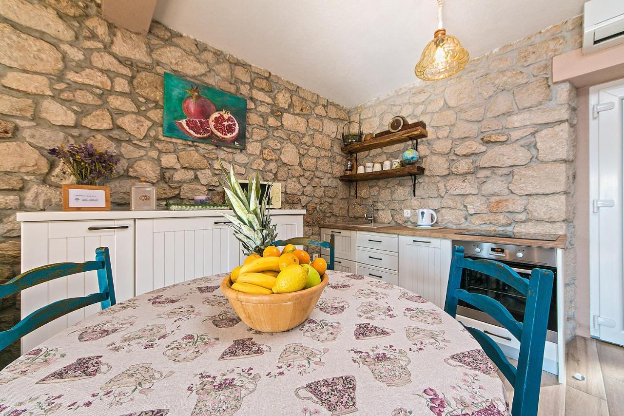 Appartement Mala Cele à Podgora Extérieur photo